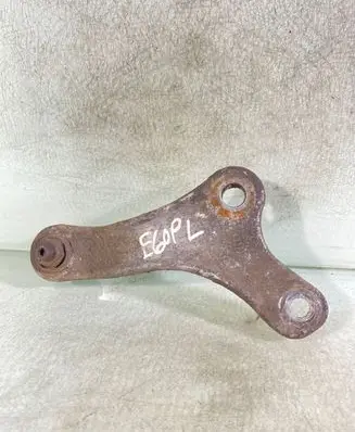 BMW 5 E60 E61 Sway bar bush bracket, front 67585289