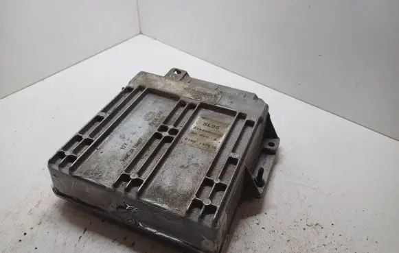 Peugeot Partner Engine control unit/module 216498005 8189137515 611202