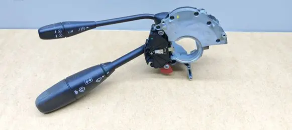 Mercedes-Benz E W211 Indicator stalk A1715402445