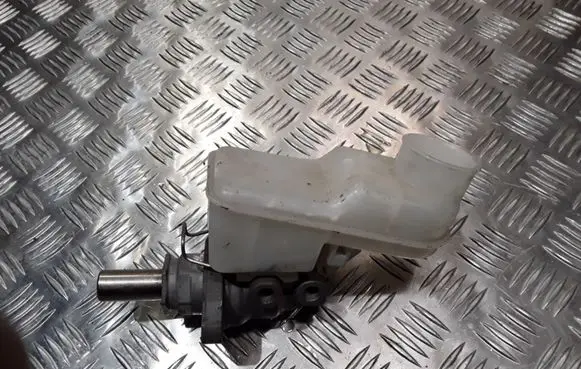 Toyota Yaris Master brake cylinder 1515