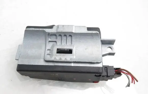 Audi A4 S4 B8 8K Steering wheel lock 8K0905852D