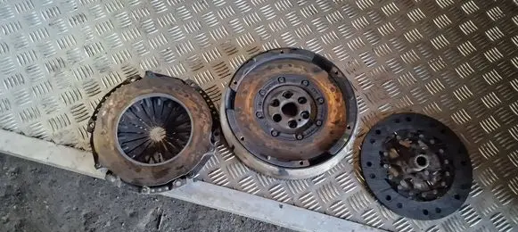 Citroen C5 Dual mass flywheel 