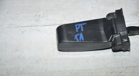 Skoda Fabia Mk3 (NJ) Rear door check strap stopper 6V0839267