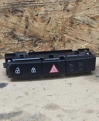 Opel Astra J Hazard light switch 13311979