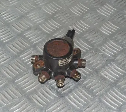 Renault Scenic II - Grand scenic II Fuel main line pipe 