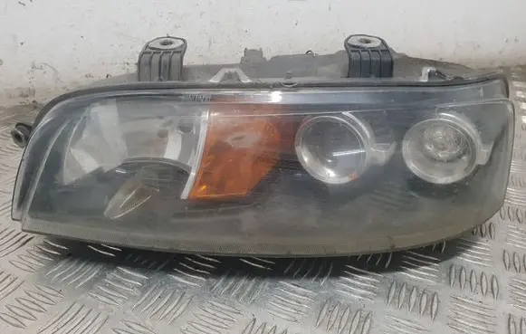 Fiat Punto (188) Headlight/headlamp 89100449
