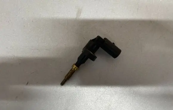 Sensor