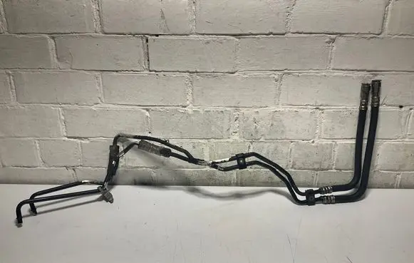 BMW 5 E60 E61 Gearbox oil cooler pipe/hose 7571039