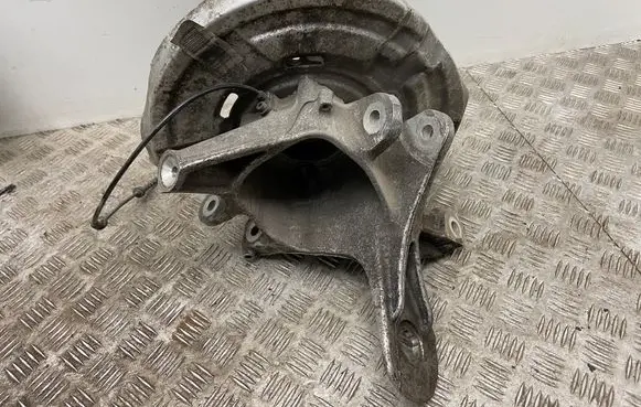 BMW 5 F10 F11 Rear wheel hub