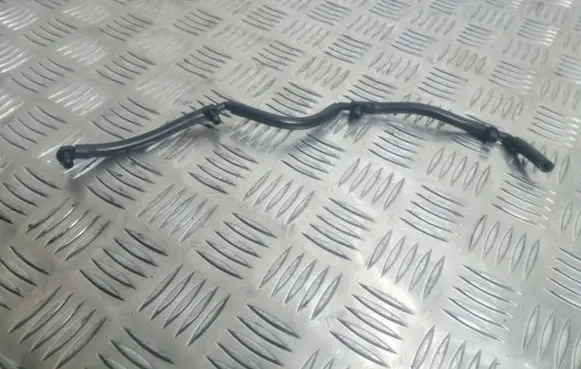 Citroen C5 Fuel main line pipe