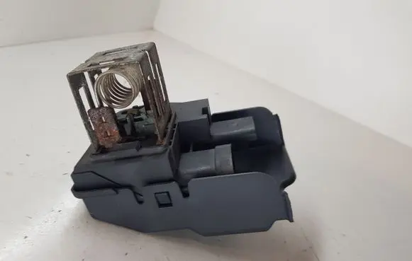 Citroen DS5 Coolant fan relay 9663558880