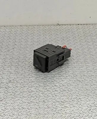 BMW 5 E60 E61 Other relay 8380420