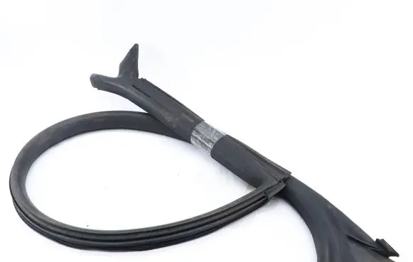 Audi A5 8T 8F Rubber seal front coupe door 8T0845353