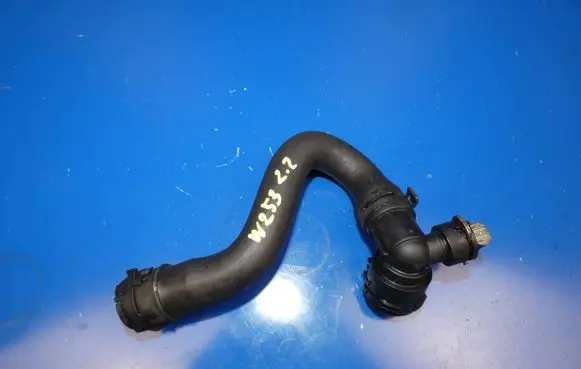 Mercedes-Benz GLC X253 C253 Engine coolant pipe/hose 
