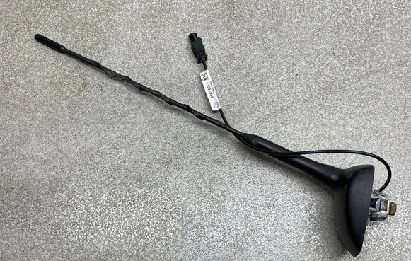 Opel Astra J Radio antenna 13331944