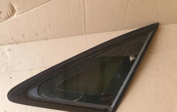 Audi A3 S3 8V Rear vent window glass 8V5845300K 8V5845298H 8V5845298H05H