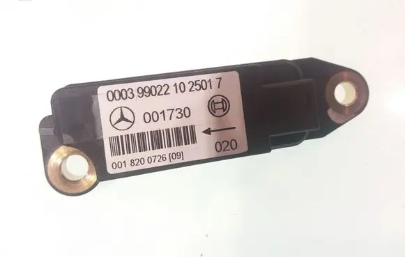Mercedes-Benz CLK A208 C208 Airbag deployment crash/impact sensor 000399022