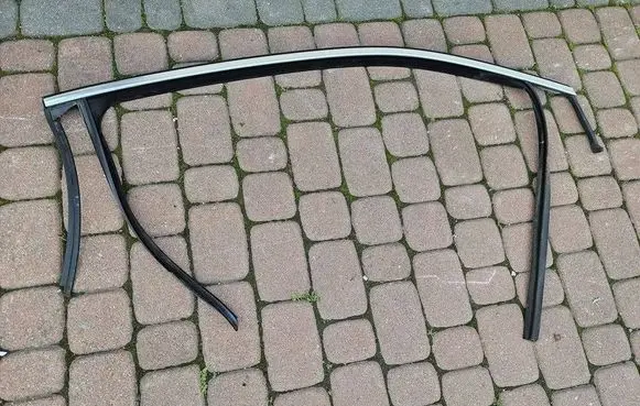 Opel Adam Front door glass trim molding OPELCZESCI.com-B93