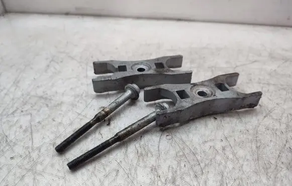 Skoda Superb B6 (3T) Fuel Injector clamp holder 