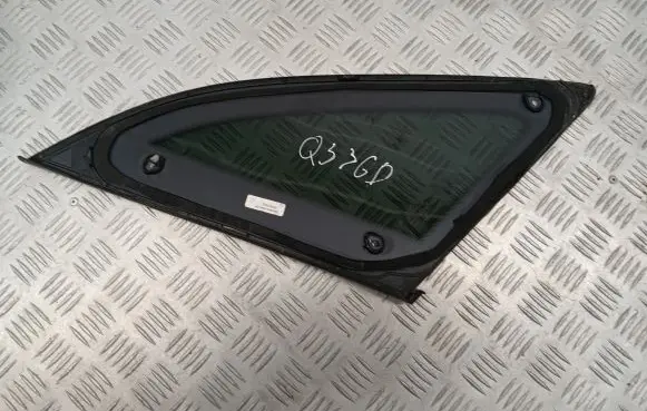 Audi Q3 8U Rear side window 8U0845300