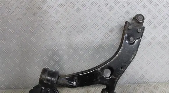 Front lower control arm/wishbone
