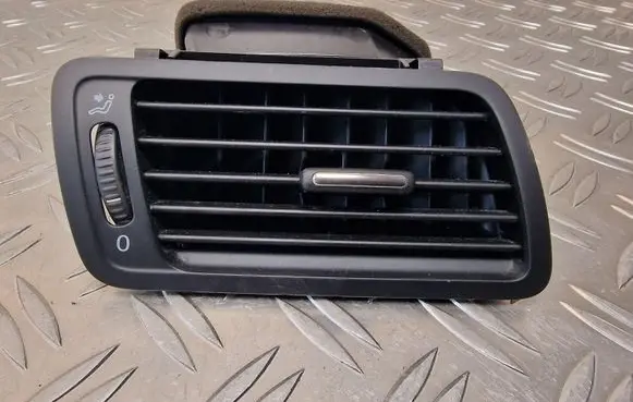 Volkswagen PASSAT B6 Dashboard side air vent grill/cover trim 3C1819702E