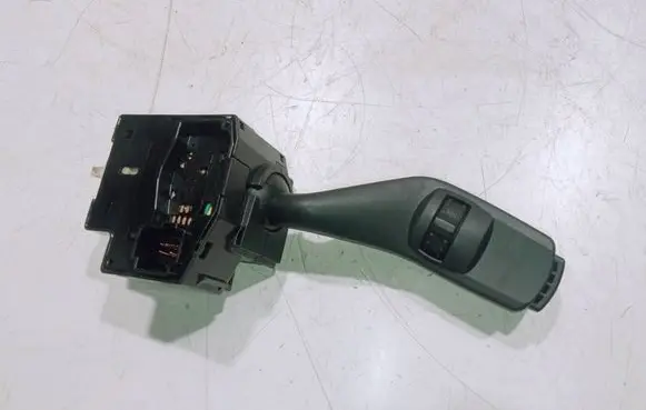 Ford Focus Indicator stalk 17D940-4 DX1AA 17D9404