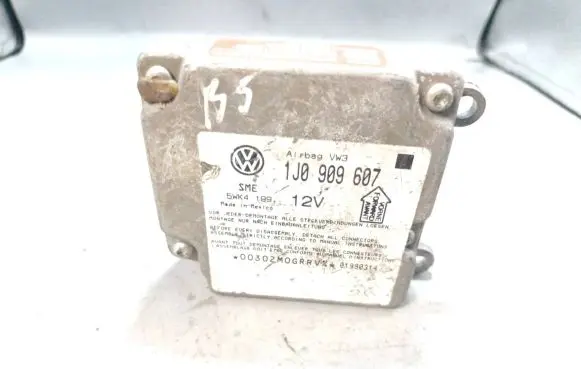 Volkswagen PASSAT B5 Airbag control unit/module 1J0909607