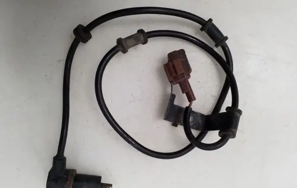 Nissan Primera ABS rear brake sensor 479013J310