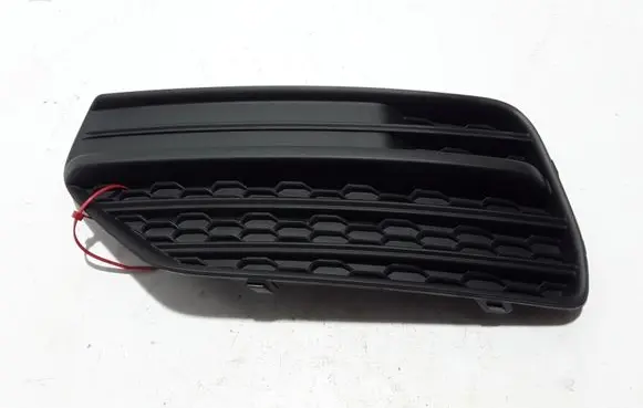 Volvo XC90 Front bumper lower grill 31383731