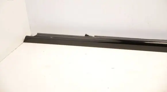 Mercedes-Benz GLC X253 C253 Other front door trim element A2537202701 11255