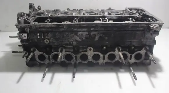 Volvo C30 Engine head 9656823180