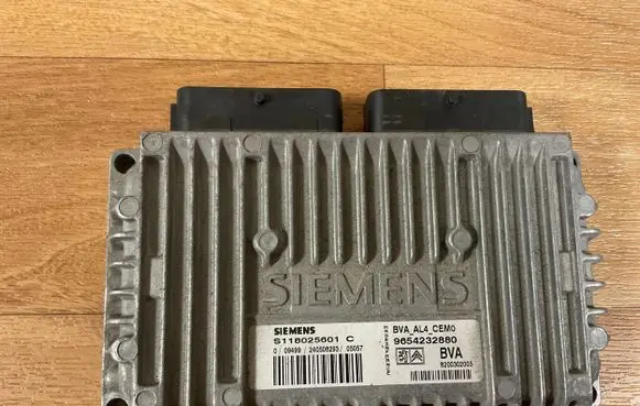 Citroen C5 Gearbox control unit/module 9654232880 S118025601C 8200302005