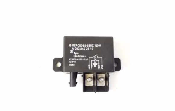 Mercedes-Benz C W204 Other relay A0035422619