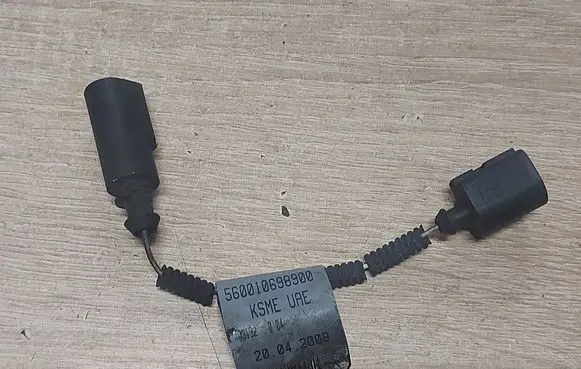 Audi A6 S6 C6 4F Oil pressure sensor 059971379