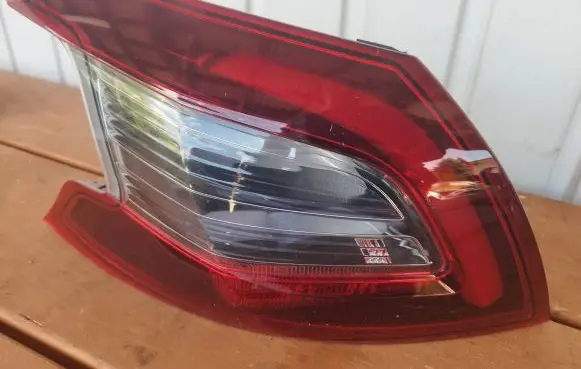 Peugeot 308 Rear/tail lights 9823728680