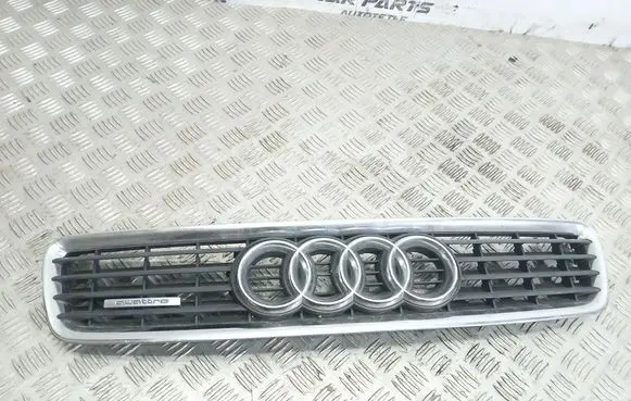 Audi A4 S4 B5 8D Front bumper upper radiator grill 8D0853651R