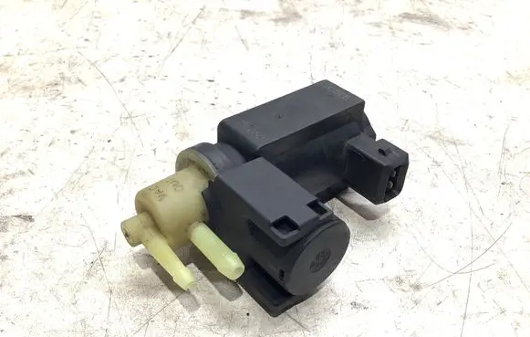 Hyundai i30 Turbo solenoid valve 351202A900 70027202