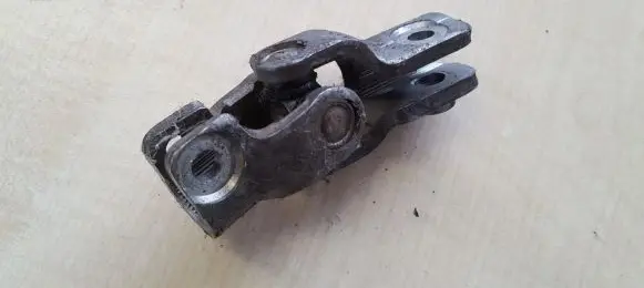 Honda CR-V Steering column universal joint