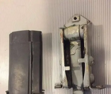 Mercedes-Benz W123 Front door check strap stopper 
