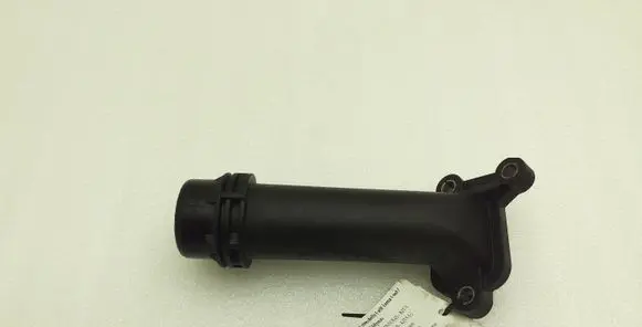 Engine coolant pipe/hose