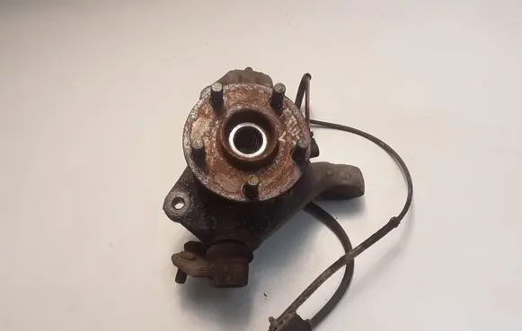 Toyota Prius (XW20) Front wheel hub 4320247010