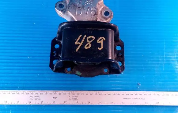 Peugeot Partner Engine mount bracket 9636583980