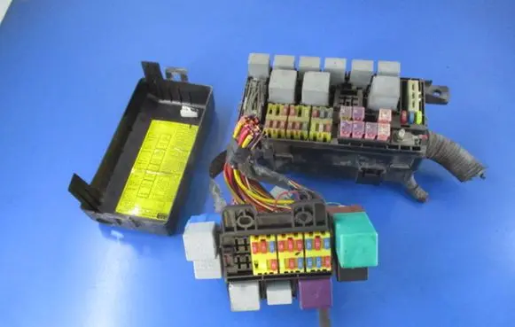 Chevrolet Kalos Fuse box set