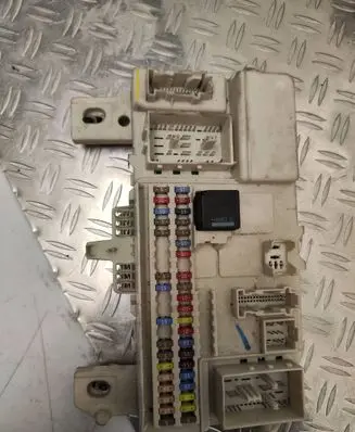 Volvo S40 Fuse box set 31254749 09433765 519096812