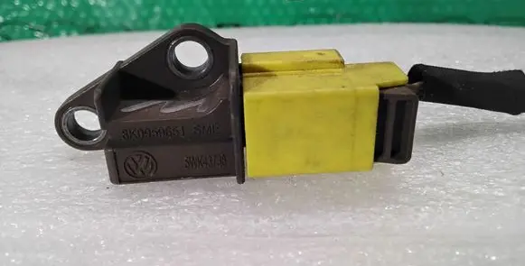 Audi A4 S4 B8 8K Airbag deployment crash/impact sensor 8K0959651
