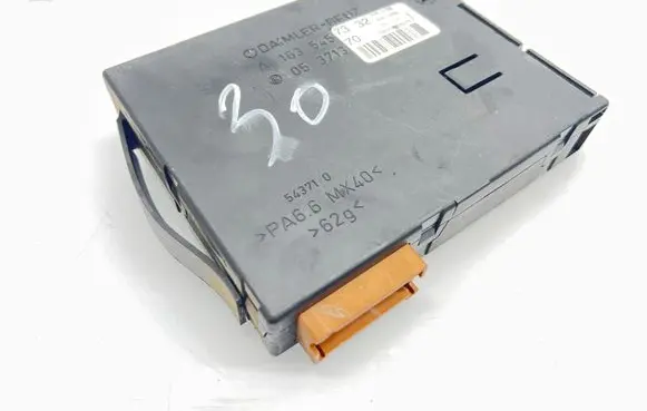 Mercedes-Benz ML W163 Comfort/convenience module A1635457332