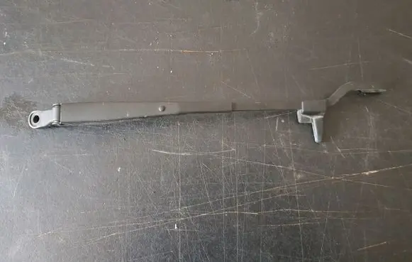 Hyundai Santa Fe Rear wiper blade arm 