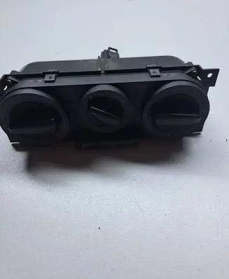 Volkswagen Golf IV Climate control unit 7M3907049B YM2119980AC WXUA14029