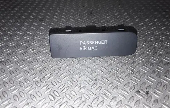 Volkswagen Tiguan Passenger airbag on/off switch 5M0919234B